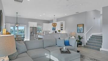 House, Multiple Beds, Pool Access (GA1978) | Living area