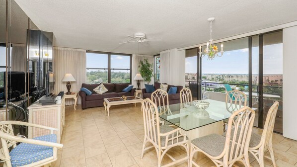 Condo, Multiple Beds, Balcony, Ocean View (ANC804) | Dining