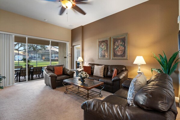 House, Multiple Beds, Pool Access (PW2605) | Living area