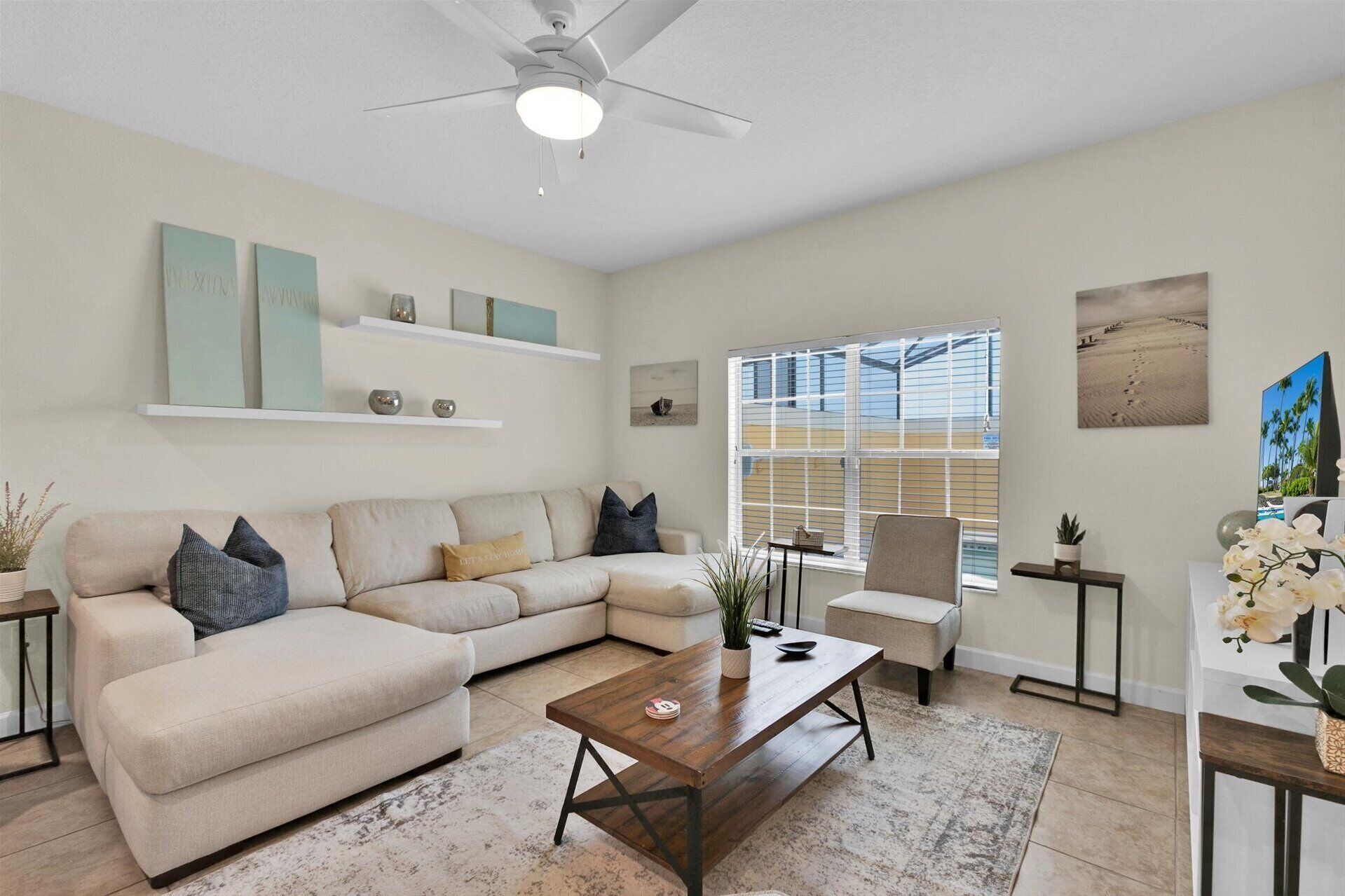 House, Multiple Beds, Pool Access (CAP8859) | Living area