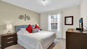 Ferienhaus, Mehrere Betten, Poolzugang (CAL8959) | 4 Schlafzimmer, individuell dekoriert, individuell eingerichtet