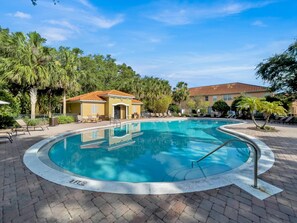 Outdoor pool - 5127 Crown Haven dr (Kissimmee)