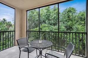 Apartment, Mehrere Betten, Whirlpool (TSW8010-3308) | Speisen