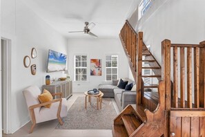 Apartment, 1 Queen Bed with Sofa bed, Patio, City View (TAY307-B) | Living area