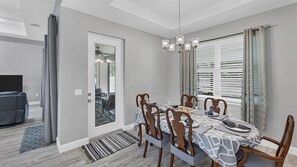Ferienhaus, Mehrere Betten, Balkon (DBA22089) | Essbereich im Zimmer