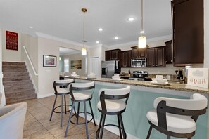 Maison, plusieurs lits, accès piscine (MVD1486) | Cuisine privée