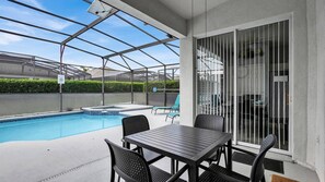 Ferienhaus, Mehrere Betten, Poolzugang (WP2216) | Speisen im Freien