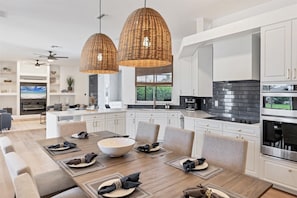 House, Multiple Beds, Pool Access (FPC228) | Dining