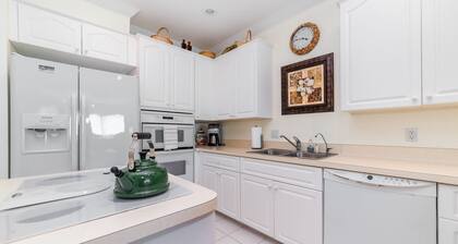 4410 Warren ave 508