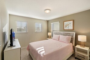 Hus, flere senger, adgang til basseng (MOC5448) | 5 soverom, individuelt dekorert, individuelt innredet og sengetøy