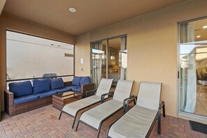 Hus, flere senger, adgang til basseng (MOC5448) | Terrasse/patio