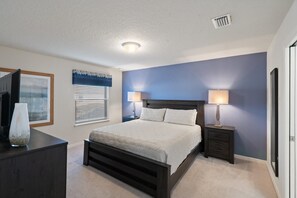 Hus, flere senger, adgang til basseng (MOC5448) | 5 soverom, individuelt dekorert, individuelt innredet og sengetøy