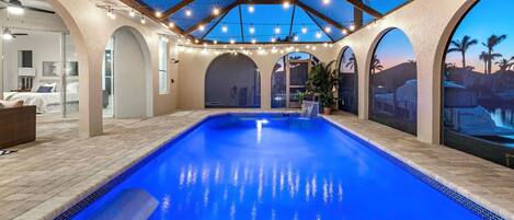 Indendørs pool, udendørs pool