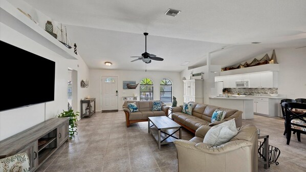 House, Multiple Beds, Pool Access, Pool View (RHA15264) | Living area - 15264 red Head Avenue (Port Charlotte)