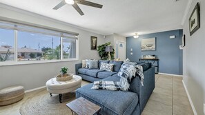 單棟房屋, 多張床, 可使用泳池 (BLC200) | 客廳