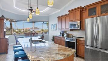 House, Multiple Beds, Pool Access (ARC8138) | Private kitchen | Fridge, microwave, oven, stovetop