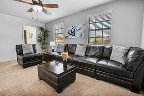 Ferienhaus, Mehrere Betten, Poolzugang (MVD1436) | Wohnbereich