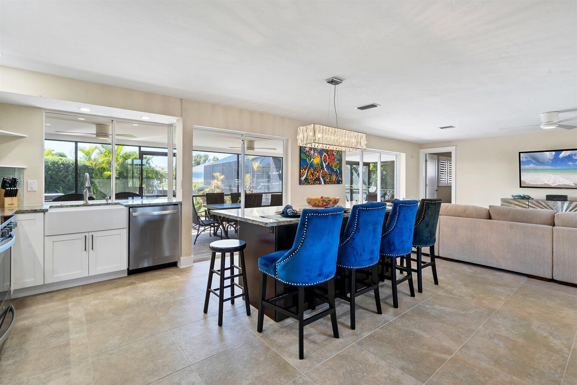 House, Multiple Beds, Pool Access (WMR2301) | Private kitchen | Fridge, microwave, oven, stovetop