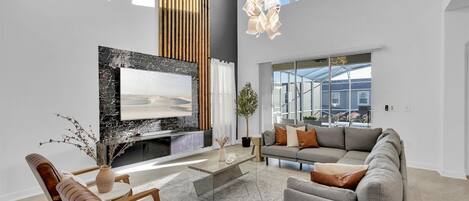 House, Multiple Beds, Pool Access (SSH9191) | Living area