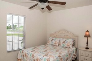 2 bedrooms, individually decorated, individually furnished - 3583 Cape Haze Drive Unit c (Rotonda West)