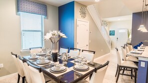 House, Multiple Beds, Pool Access (MOR2109) | Dining