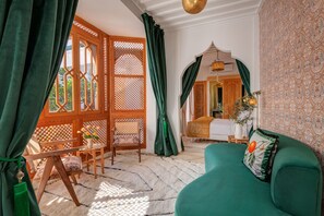 Deluxe Apartment | Premium bedding, down comforters, Tempur-Pedic beds, in-room safe - Riad Botanica (Marrakech)