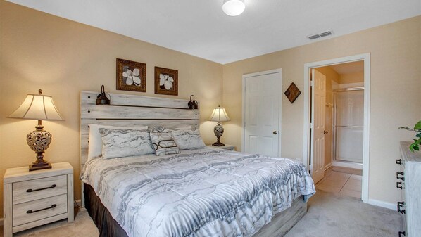 Hus, flere senger, adgang til basseng (DB2605) | 6 soverom, individuelt dekorert, individuelt innredet og sengetøy