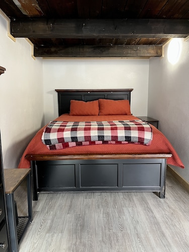 Studio Apartment in Wallace