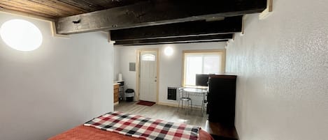 1 camera, Wi-Fi, lenzuola