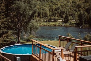 Bain à remous extérieur