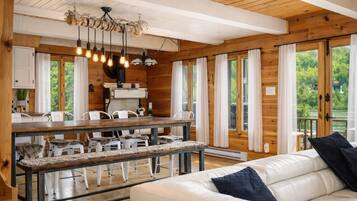 TV, fireplace, offices