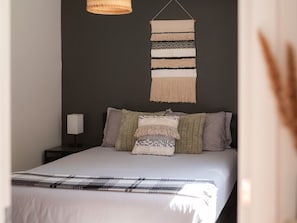 3 Schlafzimmer, Schreibtisch, WLAN, Bettwäsche