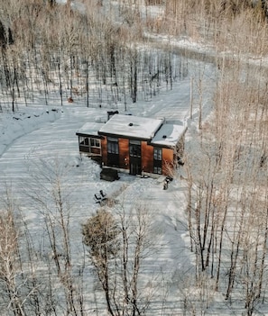 Exterior - Chalet Röcka with hot tub and lake access! (Chertsey)