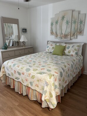3 bedrooms, iron/ironing board, travel cot, free WiFi