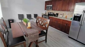 Dining - Miami Vibe Home
 (Miami)
