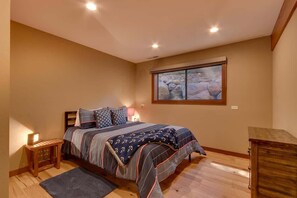 4 soverom, strykejern/-brett, wi-fi og sengetøy