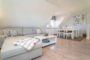 TV, stereo - Appartement Dünenglück - Nicolinenhof - Appartement Dünenglück (Wenningstedt-Braderup (Sylt))