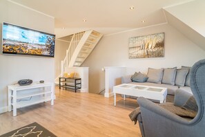 TV, stereo - Appartement Nordlicht - Nicolinenhof - Appartement Nordlicht (Wenningstedt-Braderup (Sylt))