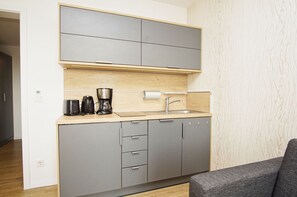 Unclassified image, 3 of 20, button - Moderne Ferienwohnung in Ruhiger Lage mit Terrasse - Wreecher Idyll Fewo 02 - Wreecher Idyll (Putbus)