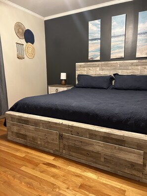 3 bedrooms, WiFi, bed sheets