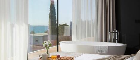 4 bedrooms, in-room safe, travel crib, free WiFi