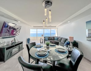 Dining - AmazingSunsets-CalafiaCondo-BeachAccess-Rosarito (Rosarito)