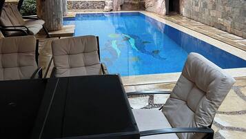 Villa, 2 Bedrooms, Smoking, Private Pool | Bahagian luar