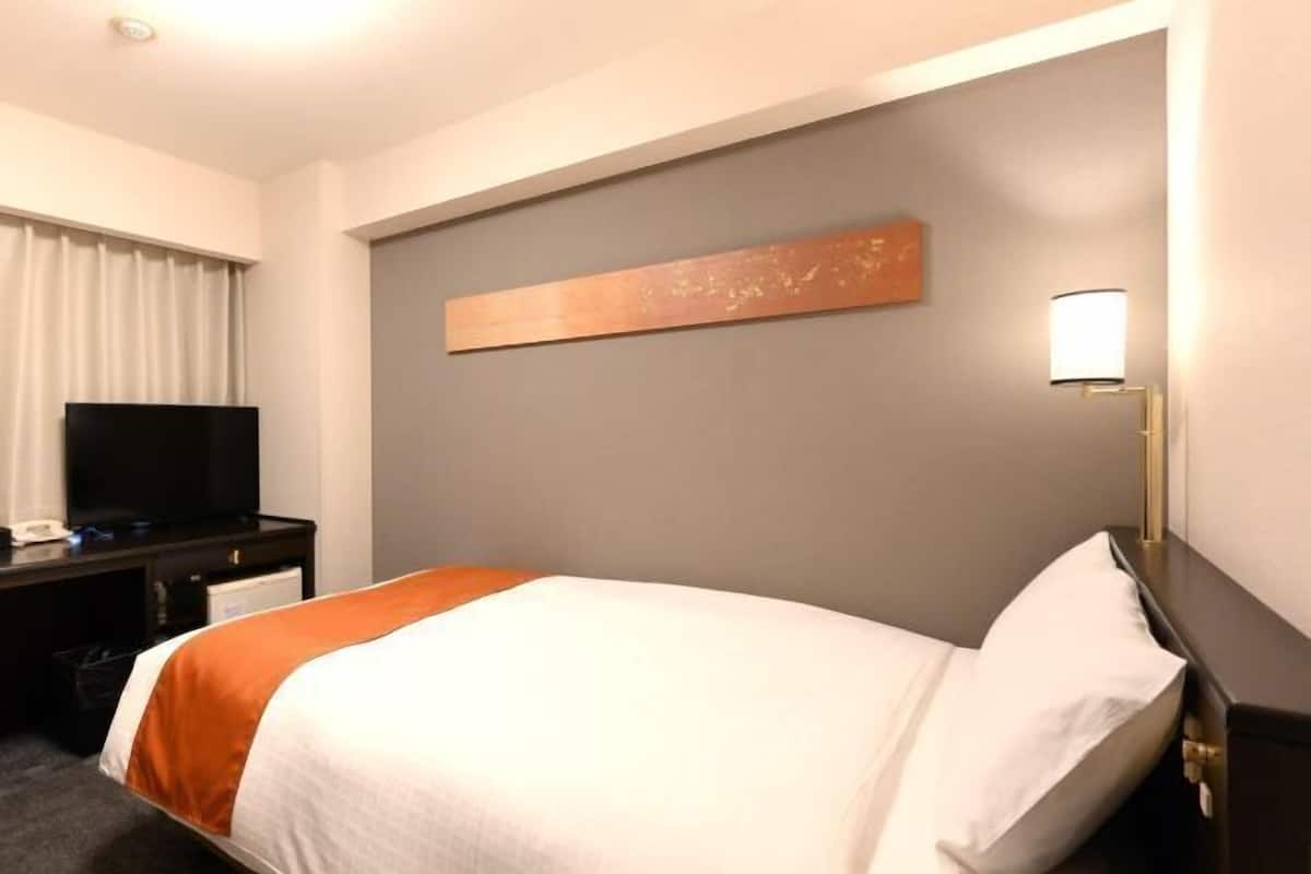 Wi-Fi gratis dan seprai linen