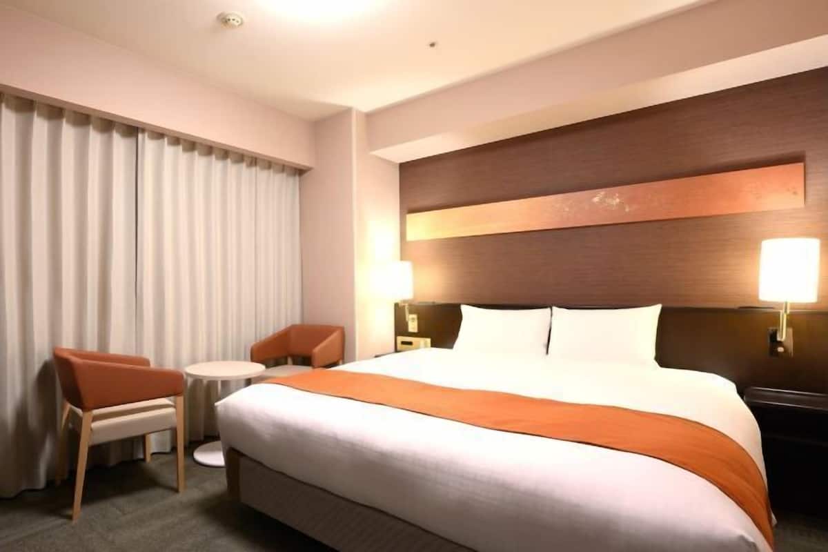 Wi-Fi gratis dan seprai linen