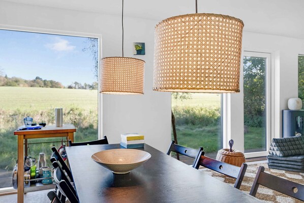 تناول الطعام