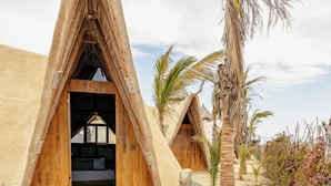 WiFi (free), bed sheets - Baja Nomads Hotel (Todos Santos)