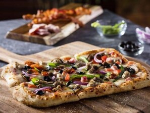Comida y bebida