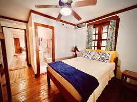 Deluxe Apartment | 2 bedrooms, hypo-allergenic bedding, free WiFi