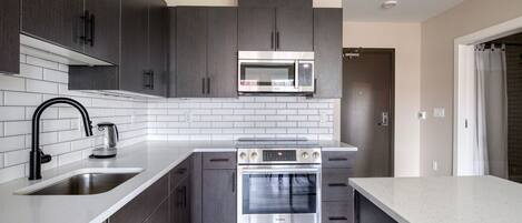 Fridge, microwave, oven, dishwasher